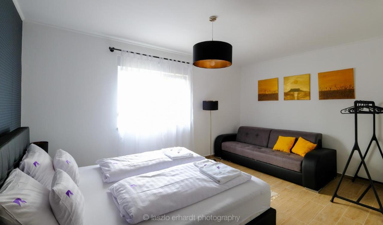Ciprus Porta Apartmanok Balatonkenese Esterno foto