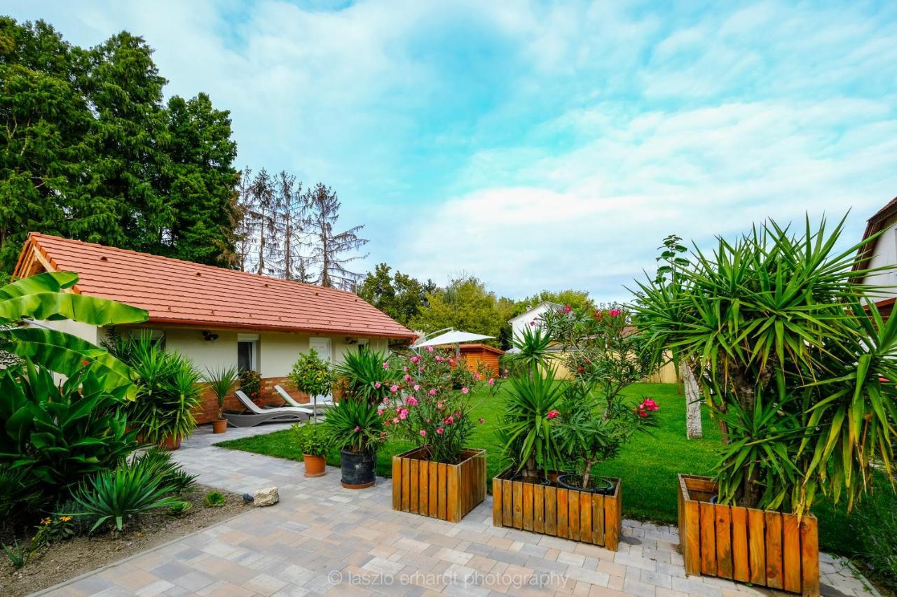 Ciprus Porta Apartmanok Balatonkenese Esterno foto